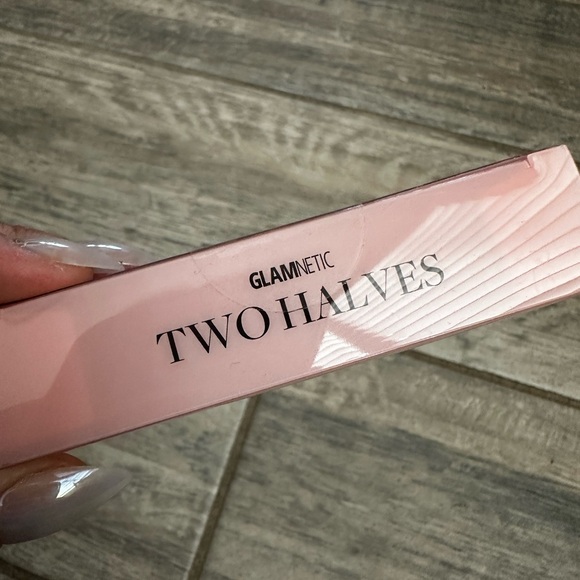 Glamnetic Two Halves Press On Nails - Picture 2 of 3